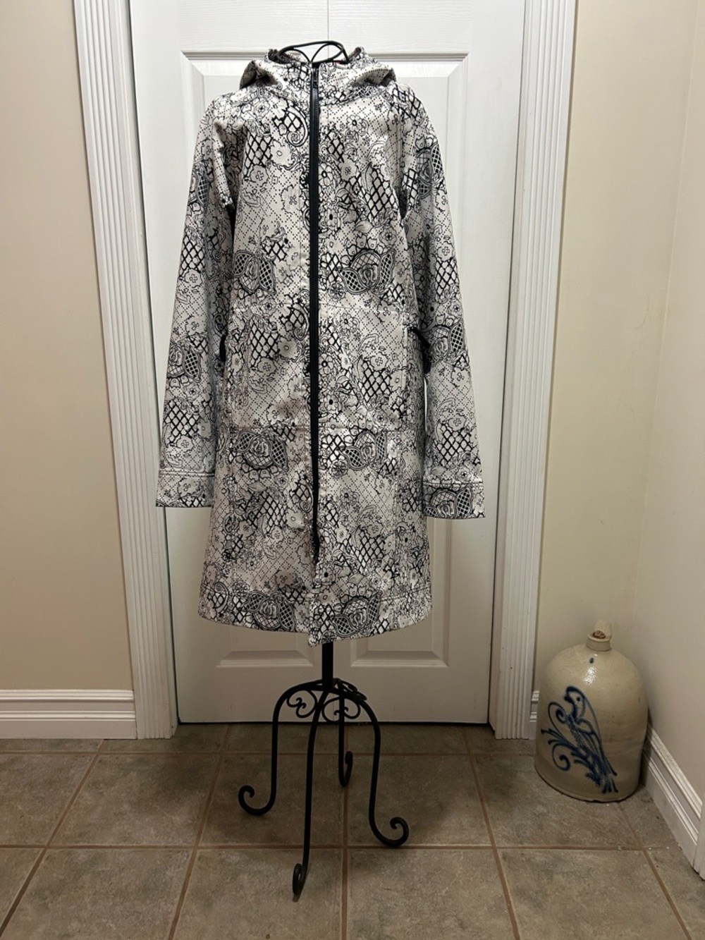 Lululemon Apres Yoga Rain Coat